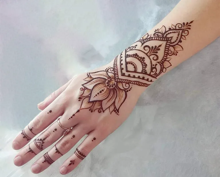 Beautiful henna tattoo design